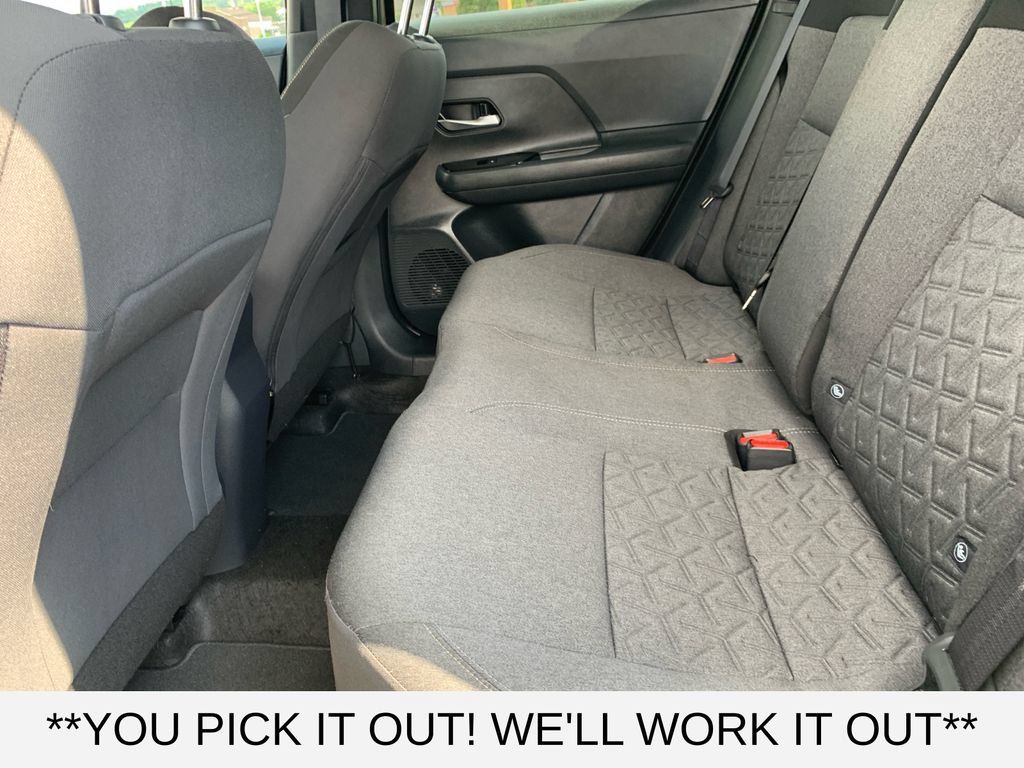 Used 2025 Nissan Kicks SV FWD image 23