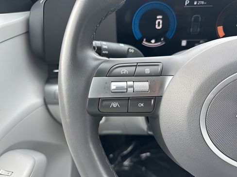 Used 2025 Hyundai Kona SEL image 14