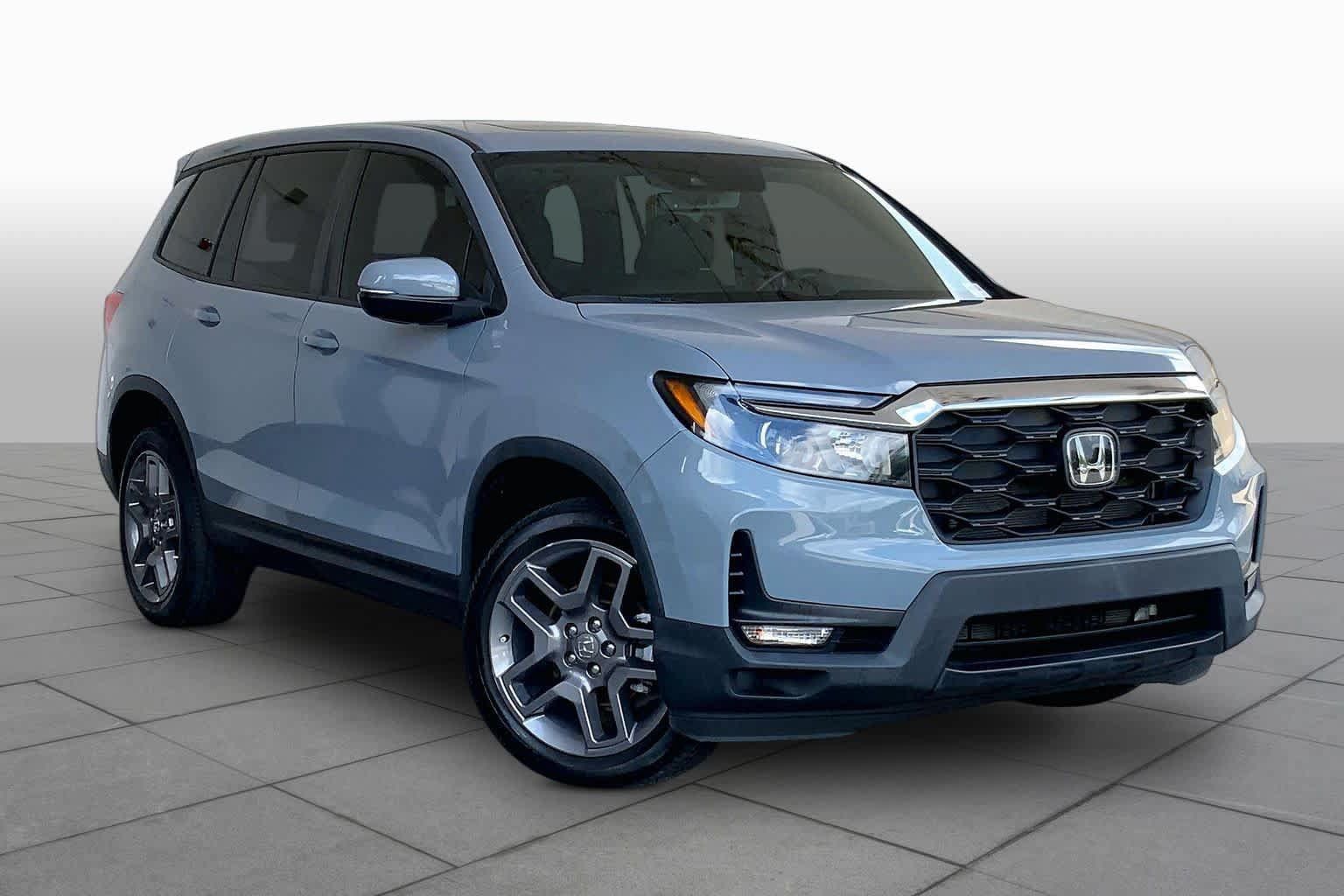 Used 2023 Honda Passport EX-L image 3