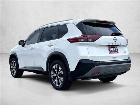 Used 2022 Nissan Rogue SV w/ SV Premium Package image 13