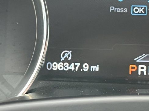 Used 2019 Ford F150 Platinum w/ Technology Package image 34