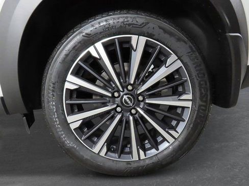 New 2026 Nissan Pathfinder Platinum w/ Cargo Package AWD/4WD image 10