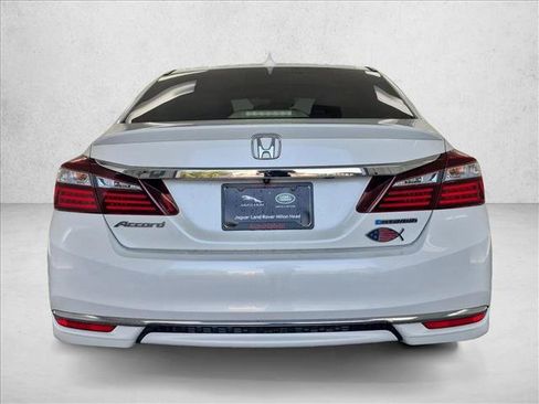 Used 2017 Honda Accord EX-L image 7