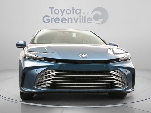 Used 2025 Toyota Camry XLE w/ Premium Plus Package FWD image 21
