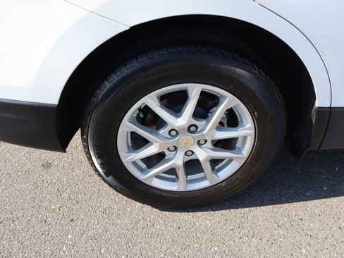 Used 2022 Chevrolet Equinox LS FWD image 38