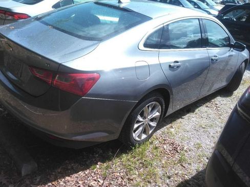 Used 2025 Chevrolet Malibu LT FWD image 3