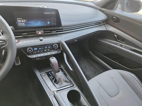 Certified 2025 Hyundai Elantra N Line image 30
