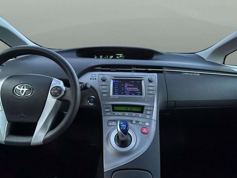 Used 2015 Toyota Prius Three image 29