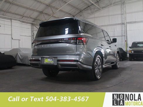Used 2025 INFINITI QX80 Sensory AWD/4WD image 11