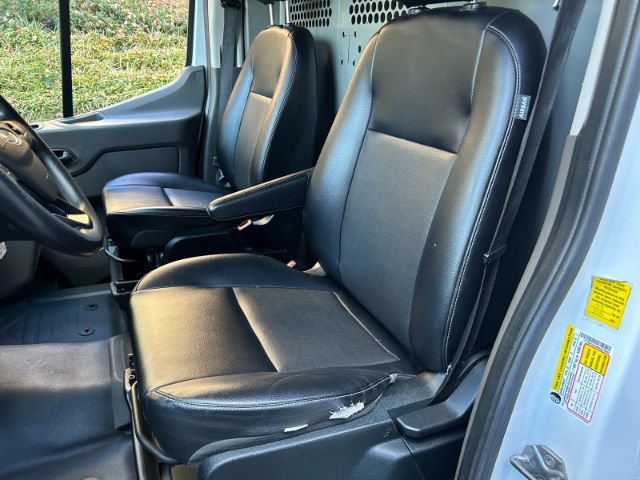 Used 2022 Ford E-Transit 148 High Roof Extended RWD image 9