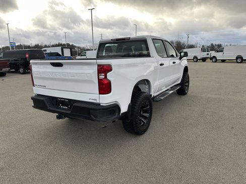 Used 2024 Chevrolet Silverado 1500 W/T w/ Z71 Off-Road Package AWD/4WD image 11