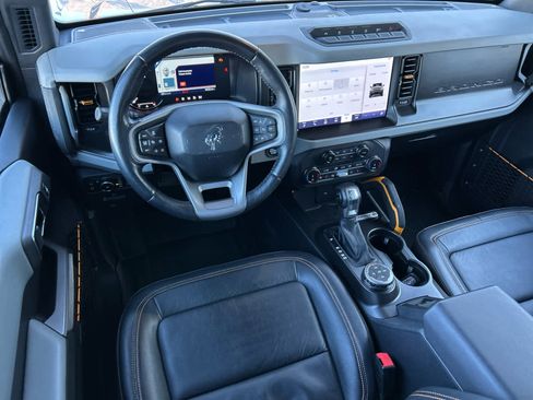 Certified 2022 Ford Bronco Badlands w/ Sasquatch Package image 22