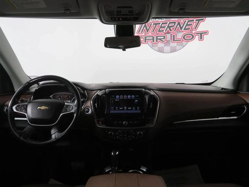 Used 2018 Chevrolet Traverse High Country image 11