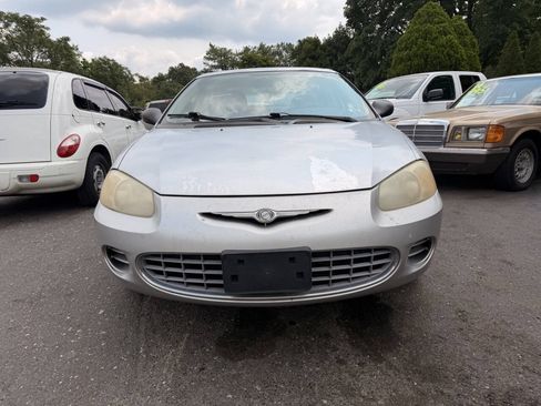 Used 2003 Chrysler Sebring LX FWD image 10