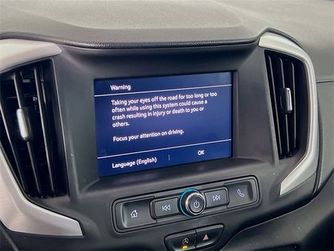 Used 2022 GMC Terrain SLE image 15