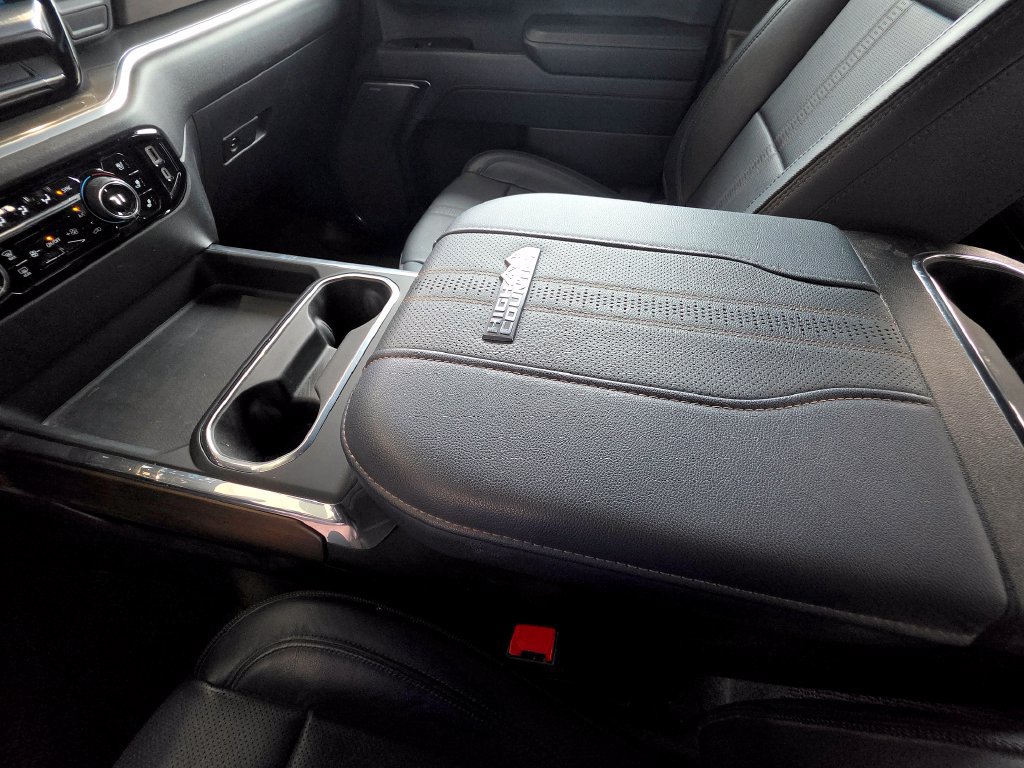 Used 2024 Chevrolet Silverado 2500 High Country w/ High Country Premium Package AWD/4WD image 62