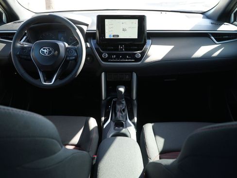 Used 2025 Toyota Corolla Cross AWD Hybrid image 19