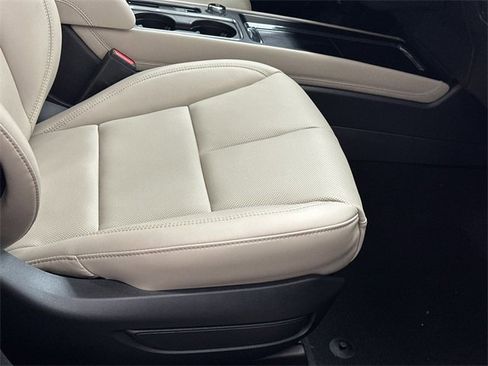 New 2026 Lincoln Corsair Premiere image 12