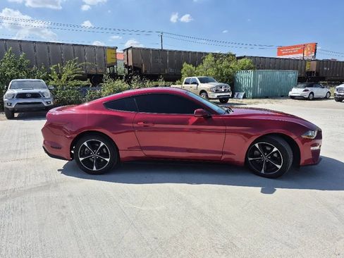 Used 2020 Ford Mustang Coupe RWD image 5