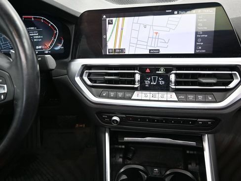 Certified 2023 BMW 430i Coupe w/ Premium Package image 28