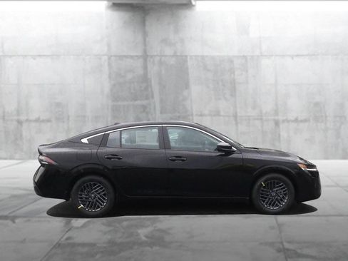 New 2026 Nissan Sentra SV w/ Floor Mat Package FWD image 5