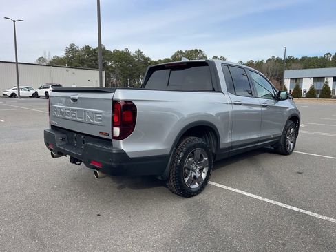 Certified 2024 Honda Ridgeline TrailSport image 8