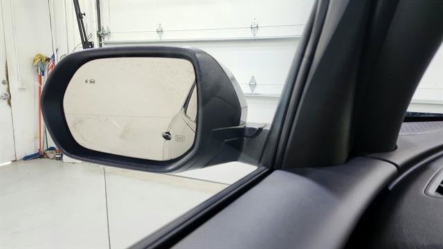 Used 2026 Chevrolet Traverse LT AWD/4WD image 12