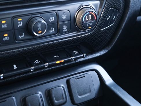 Used 2015 Chevrolet Silverado 1500 LT w/ All Star Edition image 32