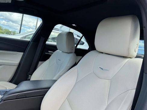 Used 2020 Cadillac CT4 Premium Luxury AWD/4WD image 9