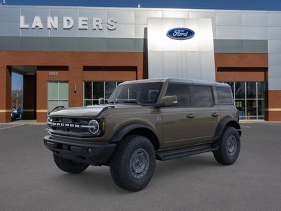 New 2025 Ford Bronco Outer Banks w/ Sasquatch Package