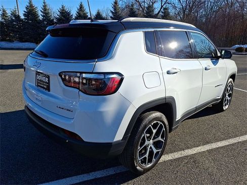 Used 2024 Jeep Compass Limited image 25