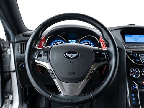 Used 2015 Hyundai Genesis 3.8 image 27