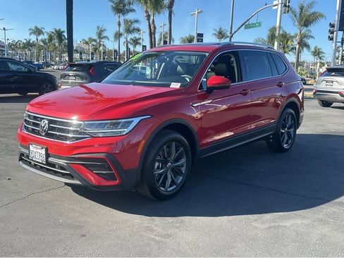 Used 2022 Volkswagen Tiguan SE image 5