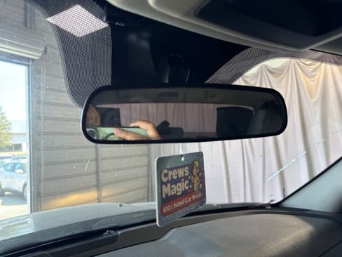 Used 2018 RAM 1500 Express RWD image 24