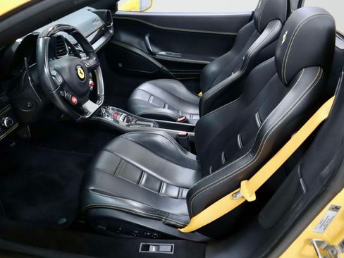 Used 2013 Ferrari 458 Spider RWD image 19