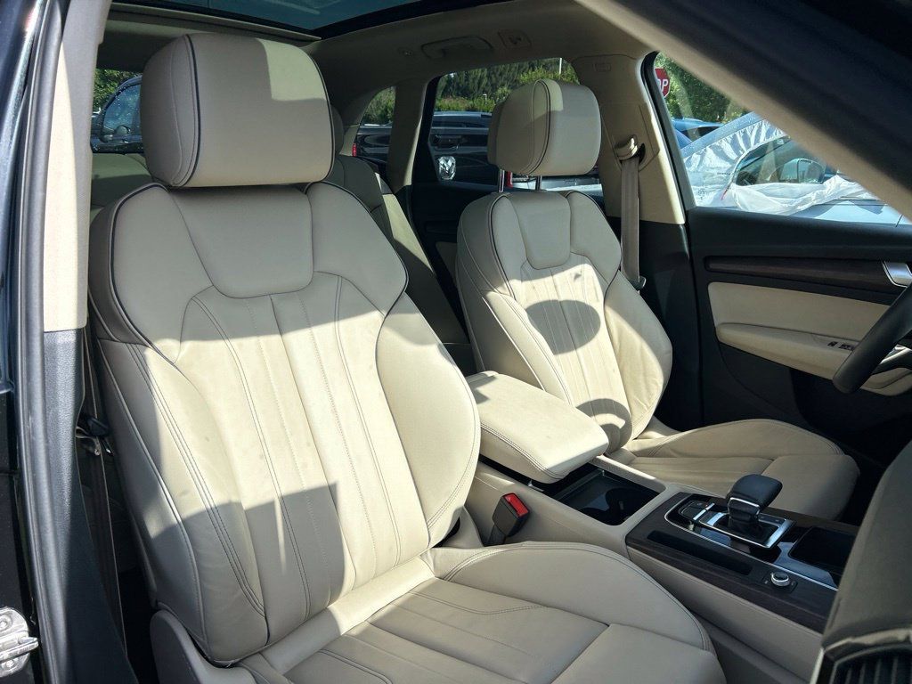 Used 2024 Audi Q5 2.0T Premium w/ Convenience Package AWD/4WD image 45