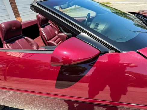 Used 1993 Chevrolet Corvette Convertible RWD image 37