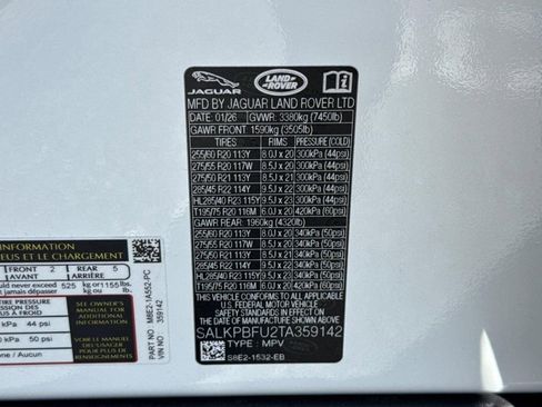 New 2026 Land Rover Range Rover Long Wheelbase SE AWD/4WD image 20