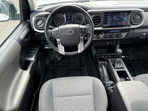 Used 2023 Toyota Tacoma SR5 w/ Technology Package AWD/4WD image 18