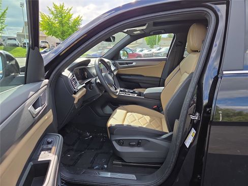 New 2026 Volkswagen Atlas Cross Sport SE AWD/4WD image 11