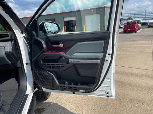 Used 2026 Toyota Tacoma 4x4 Double Cab Hybrid image 17