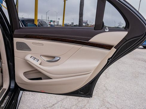 Used 2018 Mercedes-Benz S 450 Sedan w/ AMG Line Exterior image 13