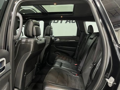 Used 2020 Jeep Grand Cherokee Trackhawk AWD/4WD image 29