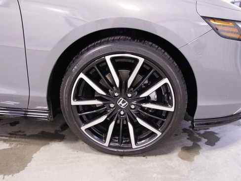 Certified 2025 Honda Accord Touring image 12