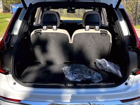 New 2026 Volvo XC90 T8 Plus image 45