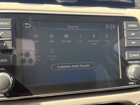 Used 2021 Nissan Versa SV FWD image 24