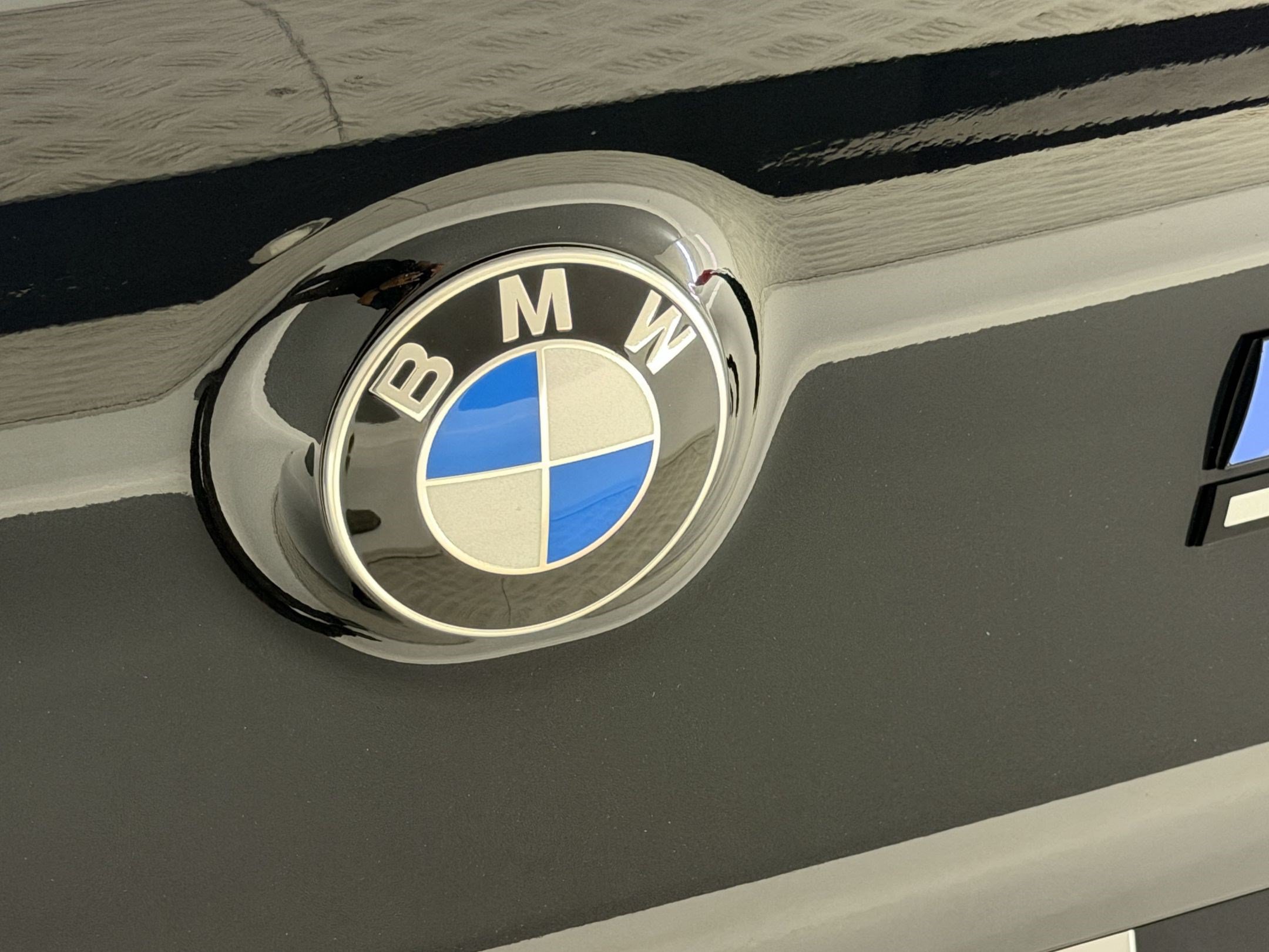 Used 2025 BMW M8 Competition AWD/4WD image 32