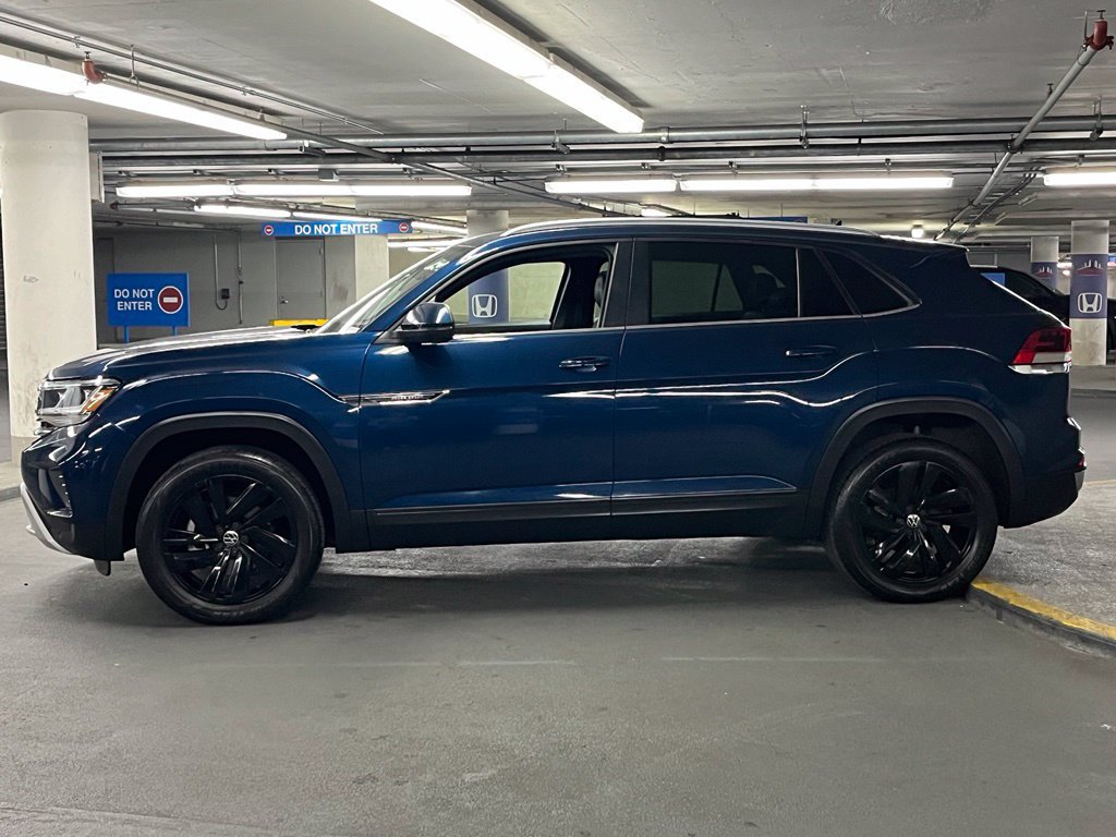 Used 2022 Volkswagen Atlas Cross Sport SE AWD/4WD image 34