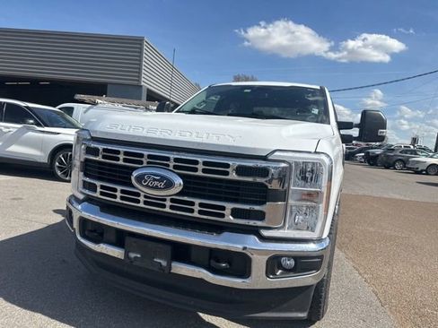 Used 2023 Ford F350 XLT w/ FX4 Off-Road Package image 3