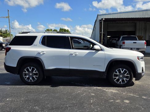 Certified 2023 GMC Acadia SLT FWD image 6